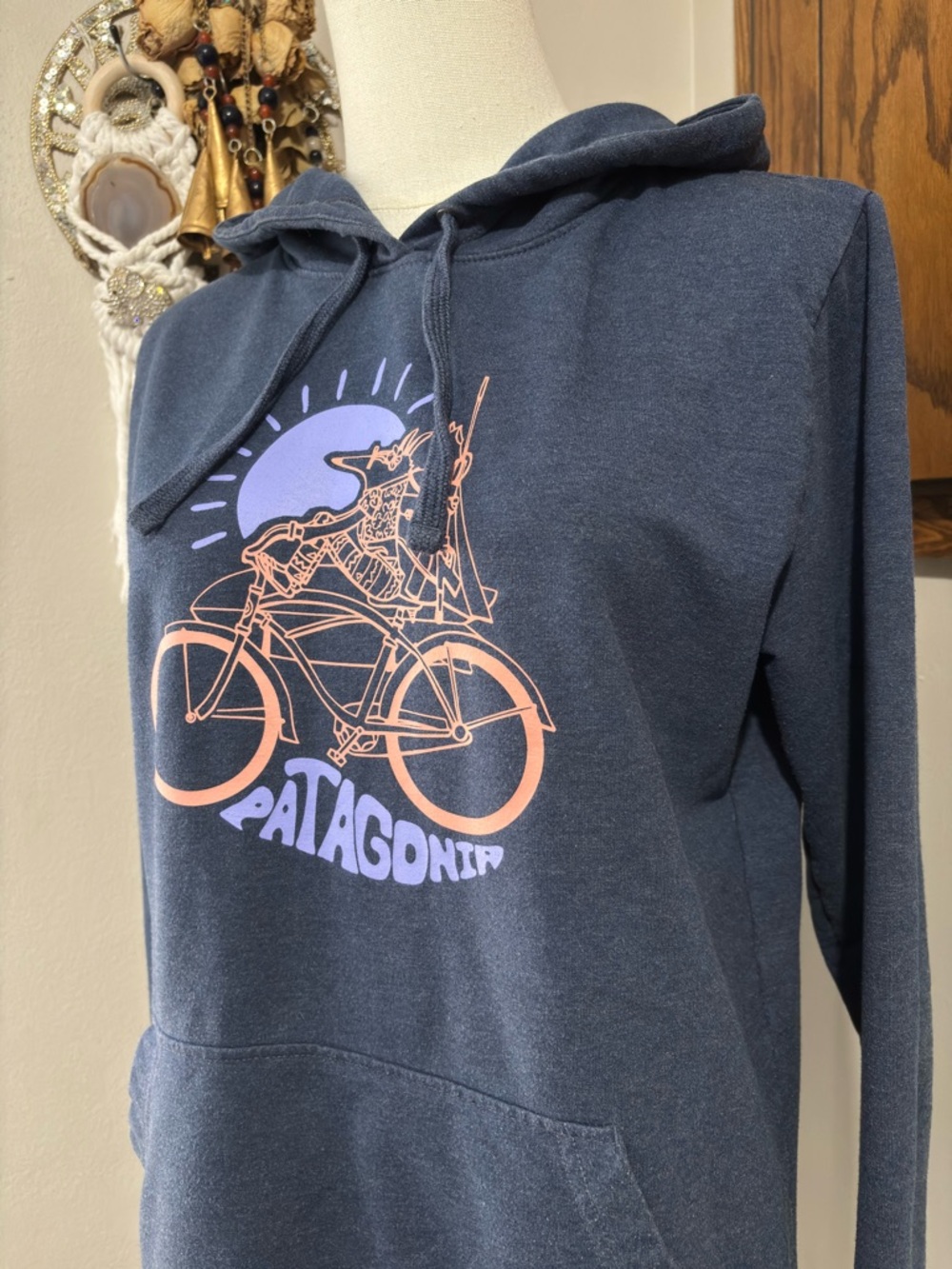 Patagonia Blue Long Sleeve Hooded Pullover Shirt Size Med Lavender Bike Graphic - Picture 3 of 16